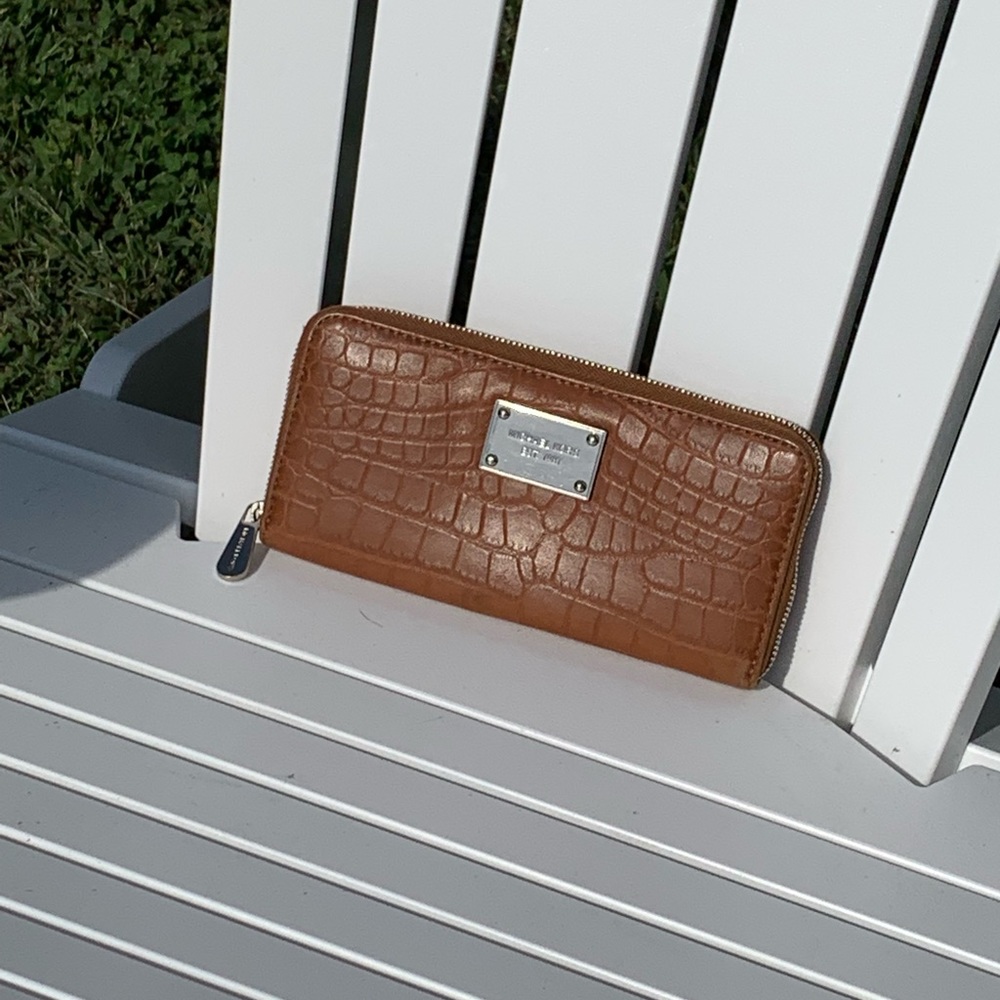 MICHAEL KORS wallet